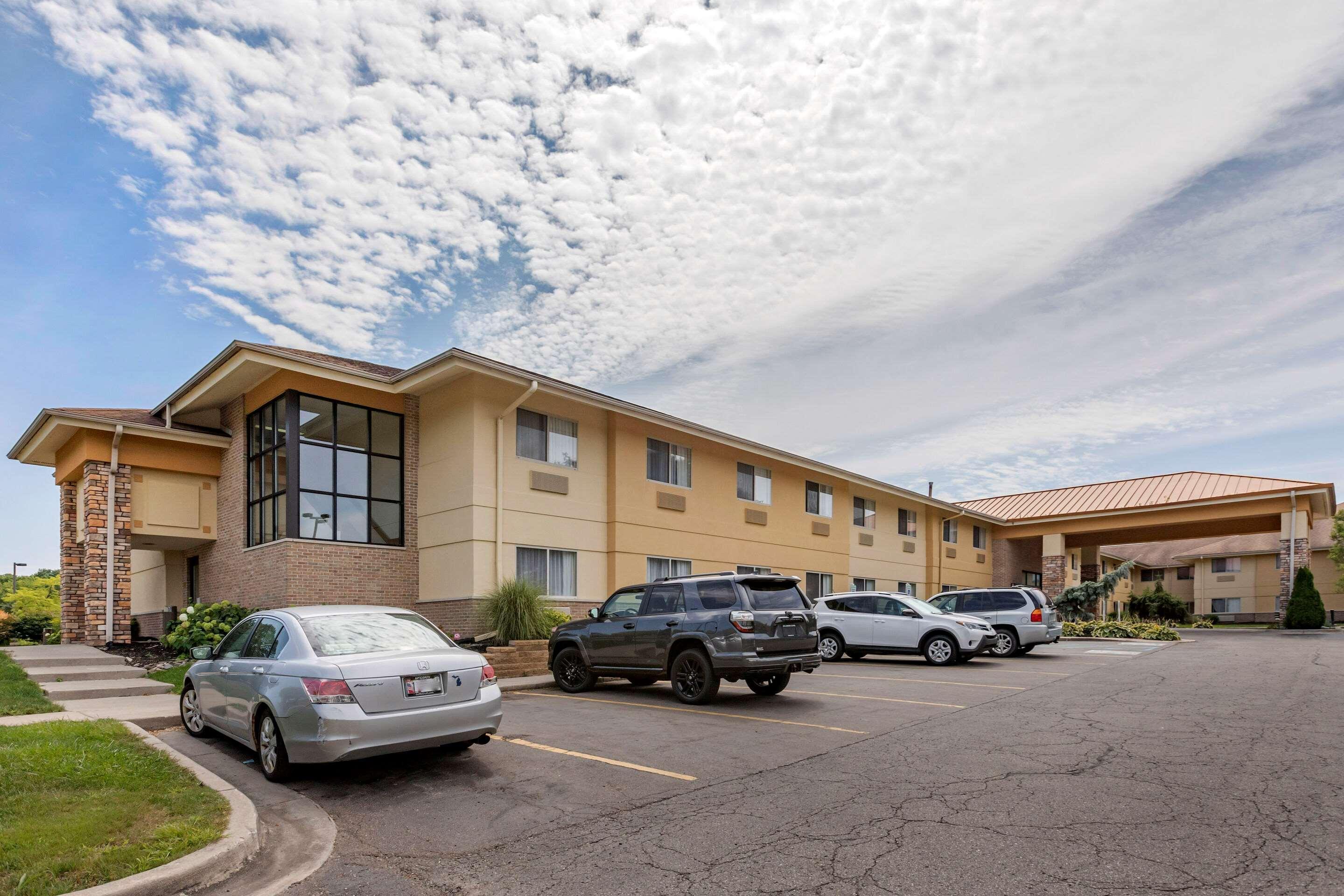 Comfort Inn Okemos - East Lansing Exterior foto