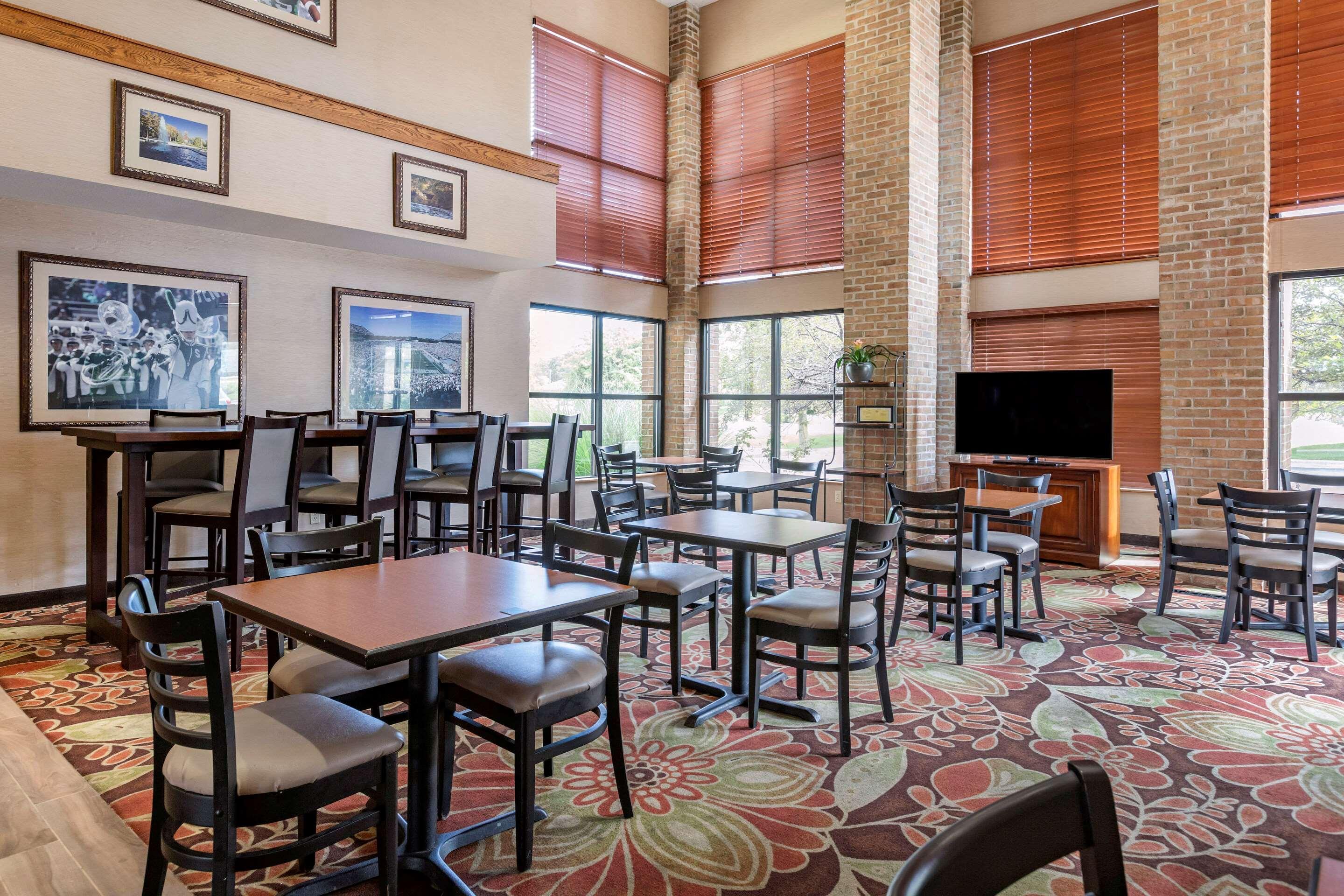 Comfort Inn Okemos - East Lansing Exterior foto