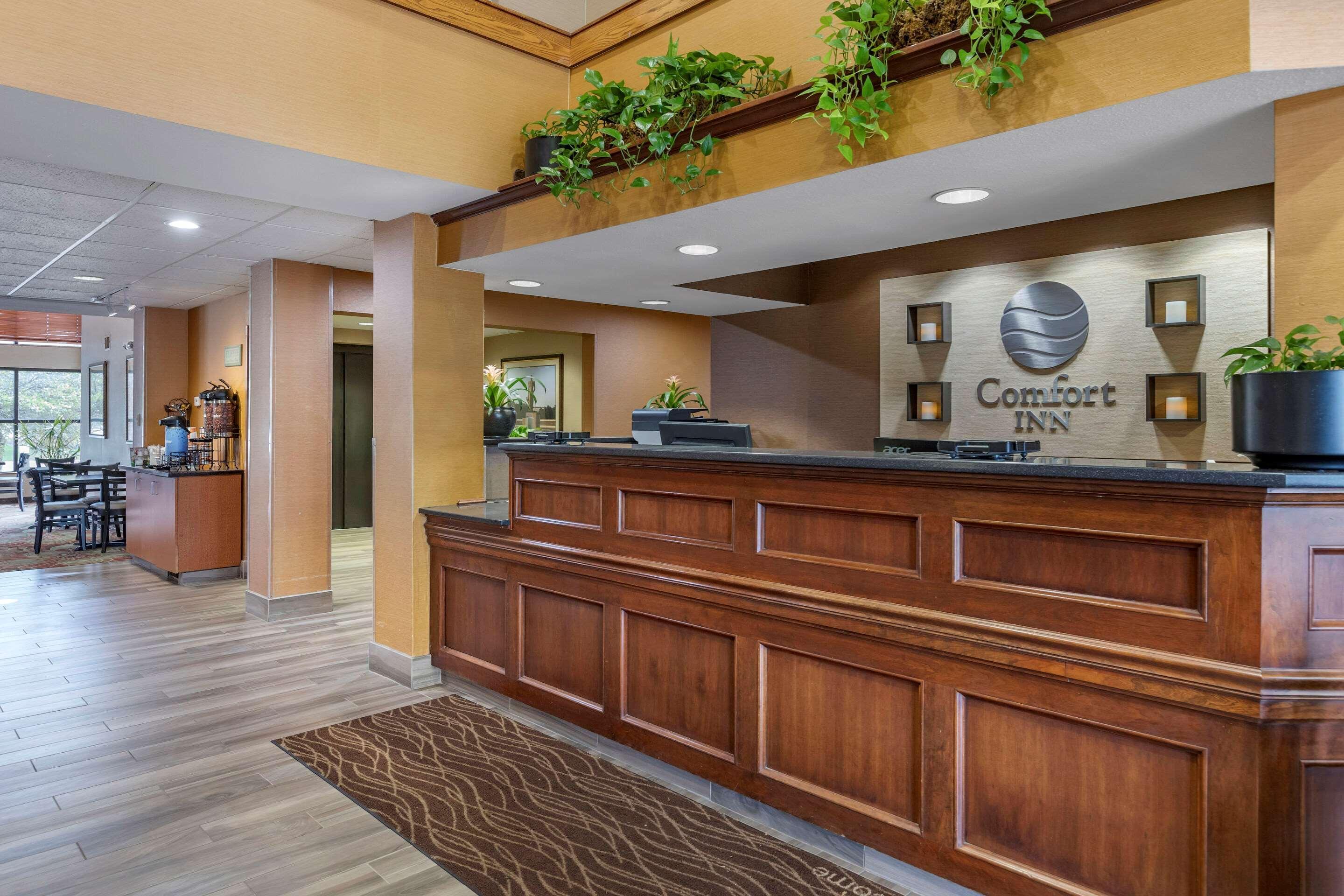 Comfort Inn Okemos - East Lansing Exterior foto